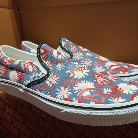 Vans Men's 10.5 Classic Slip-On Crew Floral/Red VN0A4BV31JA - Picture 11 of 12
